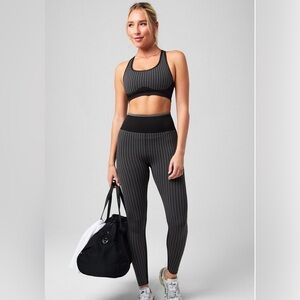 Fabletics SET Seamless High-Waisted Houndstooth Legging and Sport Bra